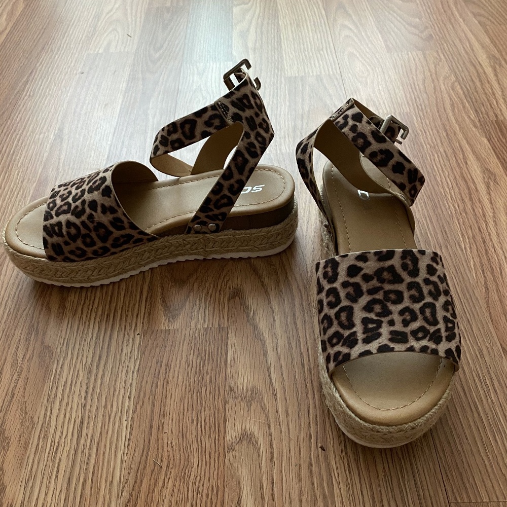 Cheetah Print Wedges